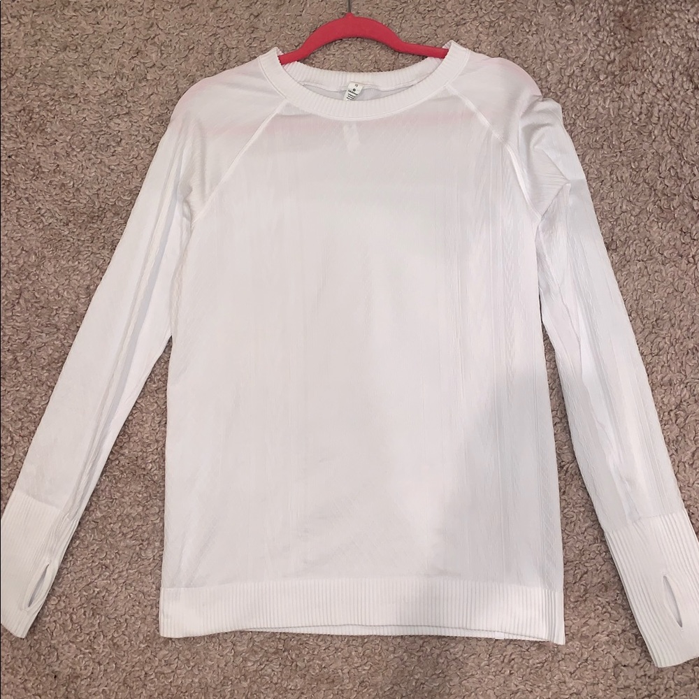 Lulu Lemon long sleeve.